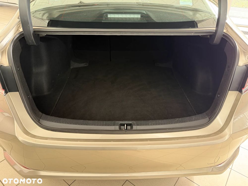 Toyota Corolla 1.5 Comfort - 14