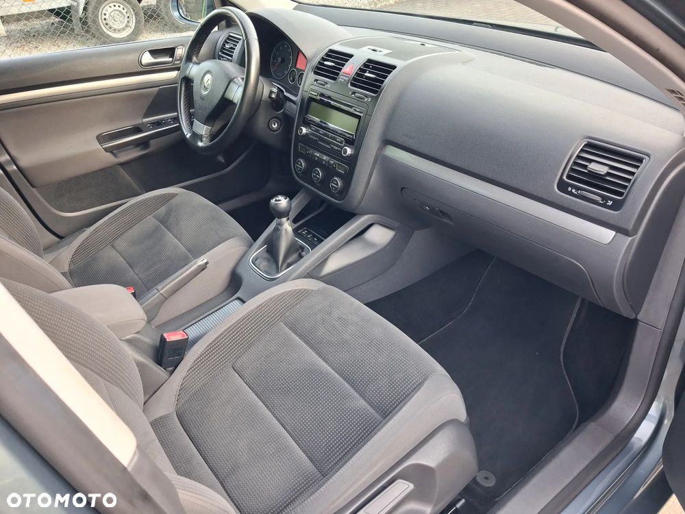 Volkswagen Golf 1.4 FSI Comfortline - 13