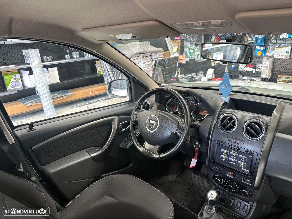 Dacia Duster 1.2 TCe Pack - 22