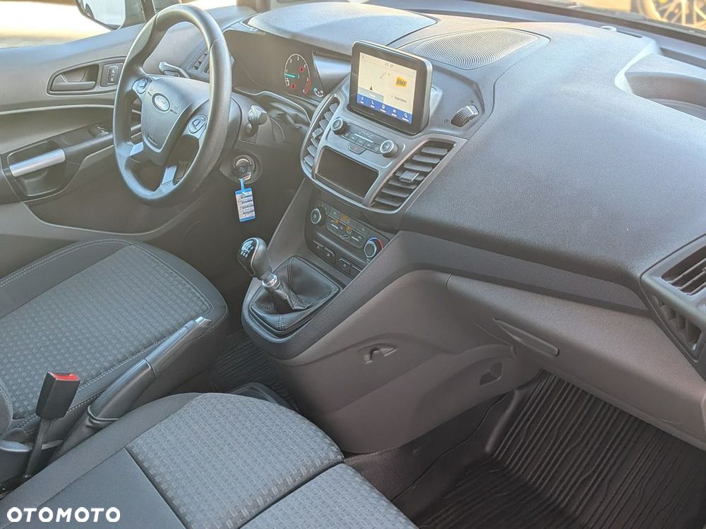 Ford Transit Connect - 16