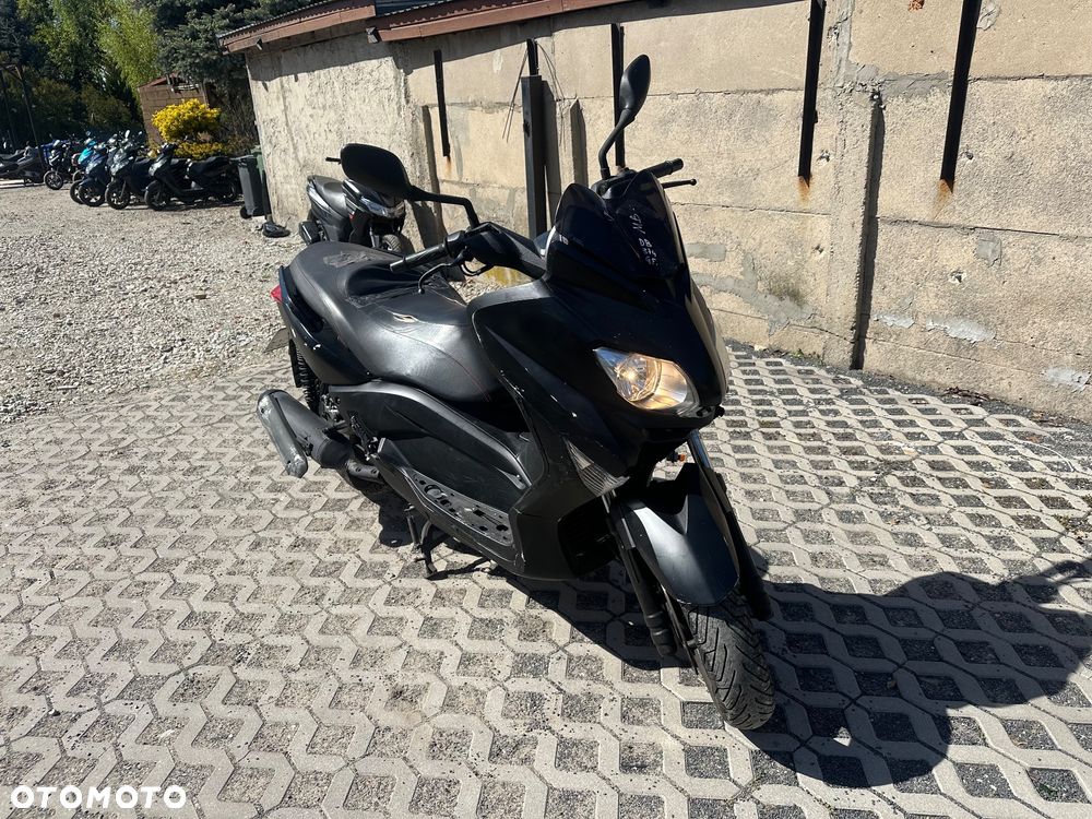 Yamaha X-max - 5
