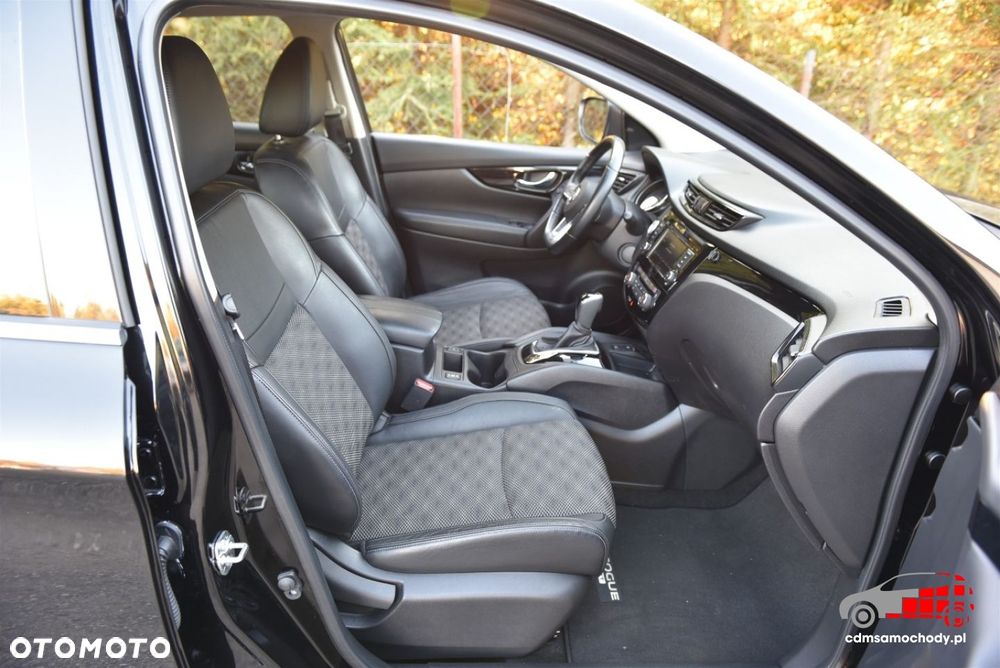 Nissan Rogue - 20