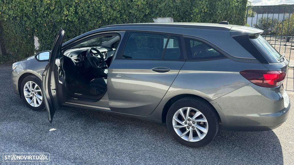 Opel Astra Sports Tourer 1.5 D Design & Tech S/S - 12