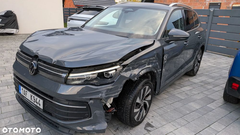 Volkswagen Tiguan - 5