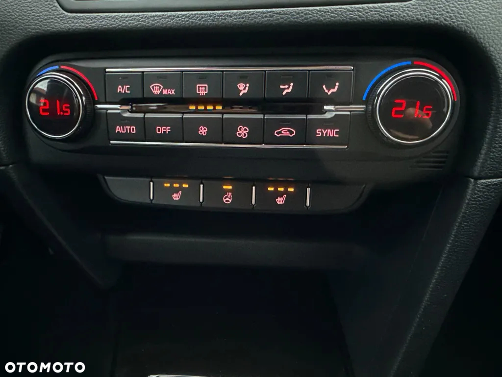 Kia Ceed 1.0 T-GDI ISG Platinum Edition - 27