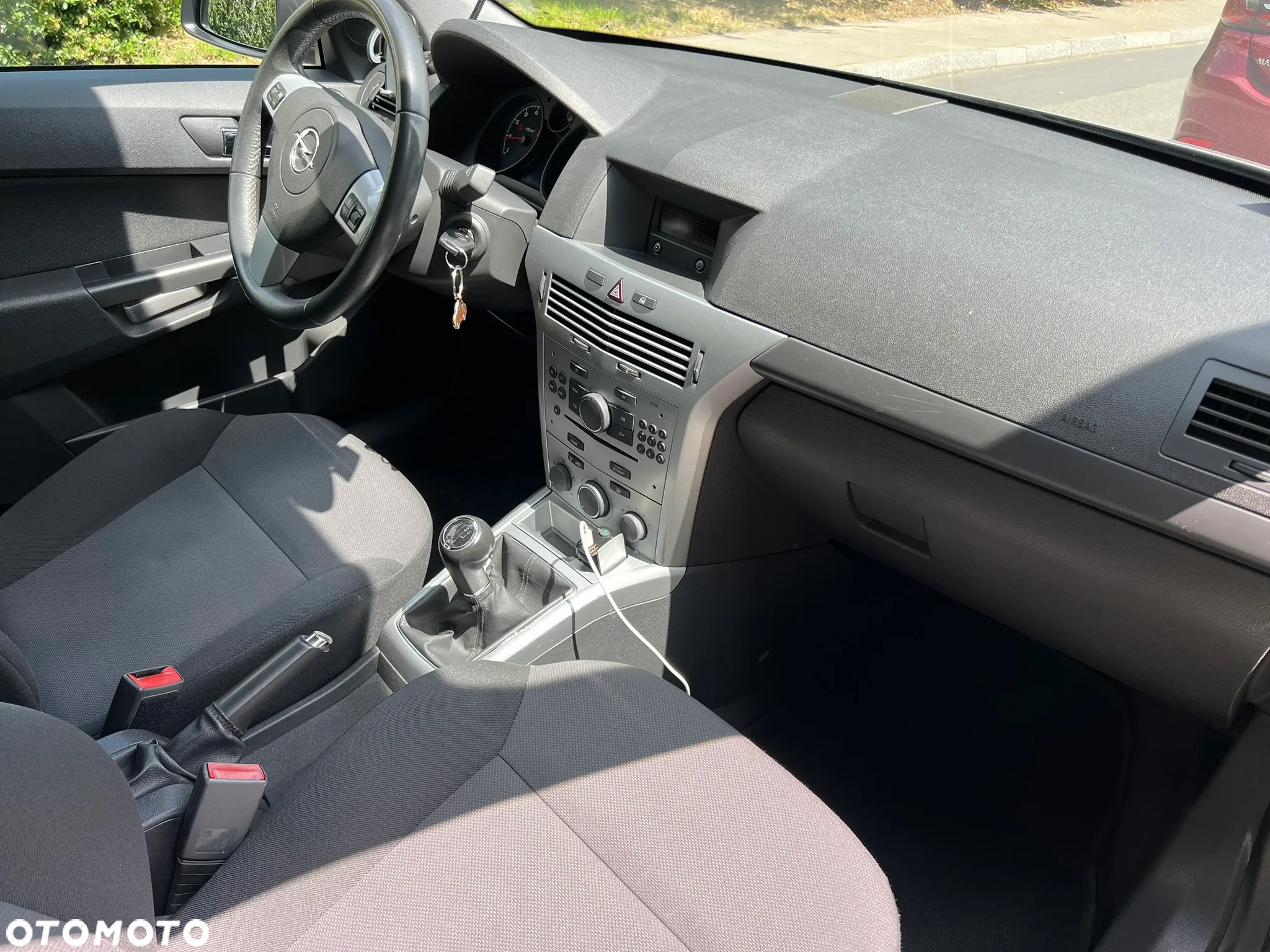 Opel Astra III 1.6 Essentia - 13