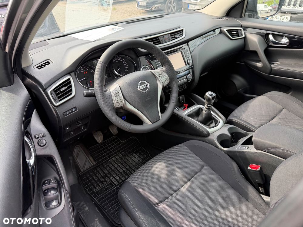 Nissan Qashqai 1.6 DIG-T N-Connecta - 38