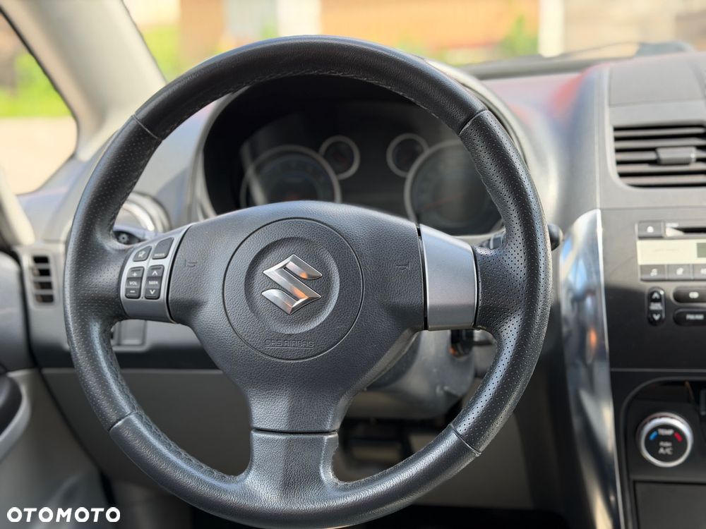 Suzuki SX4 1.6 VVT 4x4 Comfort - 12