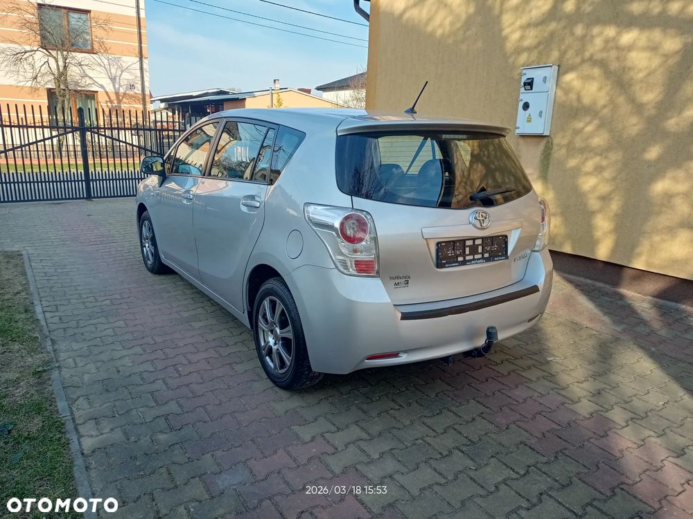 Toyota Verso 1.6 Edition - 8