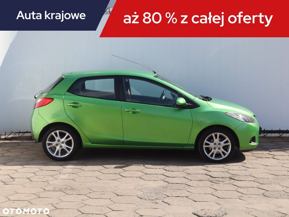 Mazda 2 - 8
