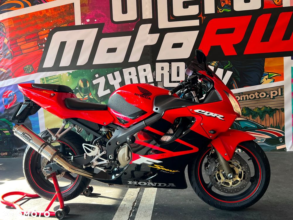 Honda CBR - 13