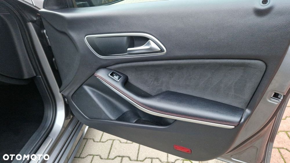 Mercedes-Benz CLA - 20