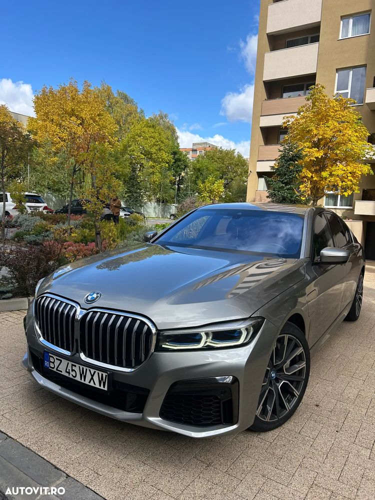 BMW Seria 7 745e - 1
