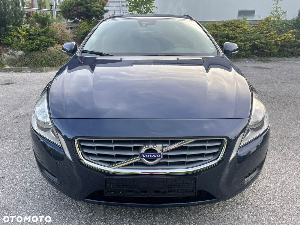 Volvo V60 T3 Kinetic - 23