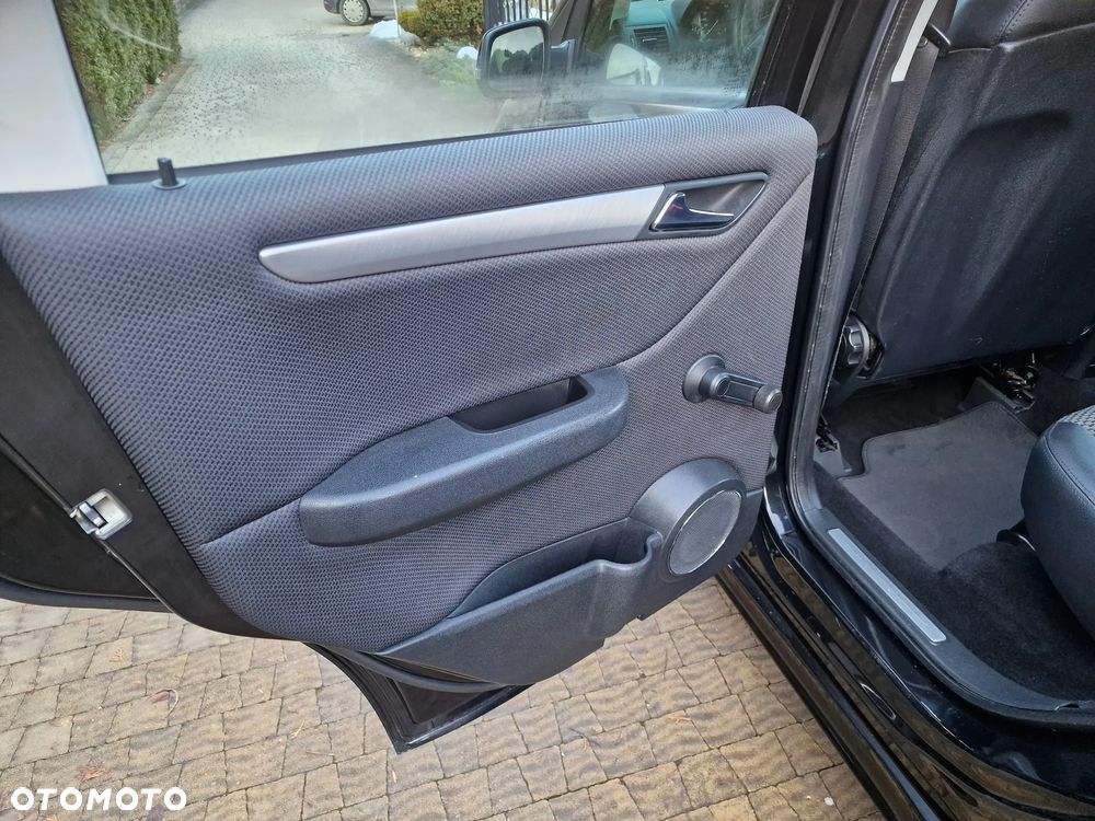 Mercedes-Benz Klasa A 200 Turbo Avantgarde - 12