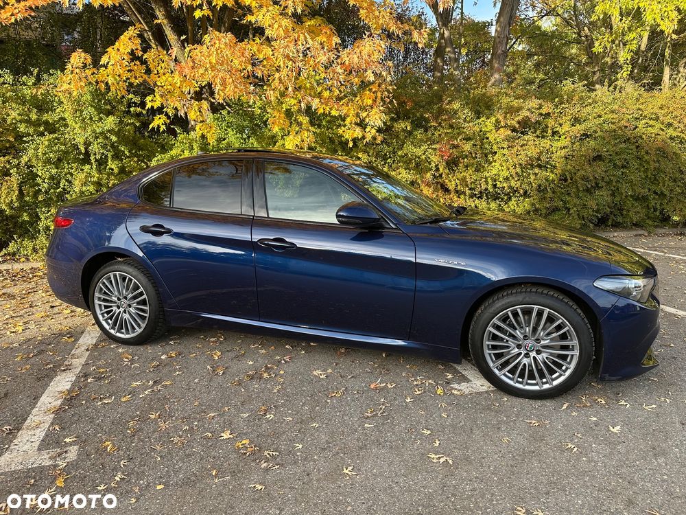 Alfa Romeo Giulia 2.0 Turbo 16V AT8 Veloce - 4