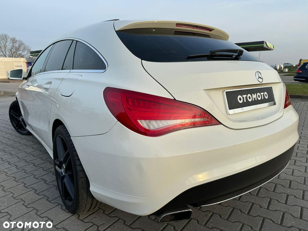 Mercedes-Benz CLA 220 d 7G-DCT Peak Edition - 4