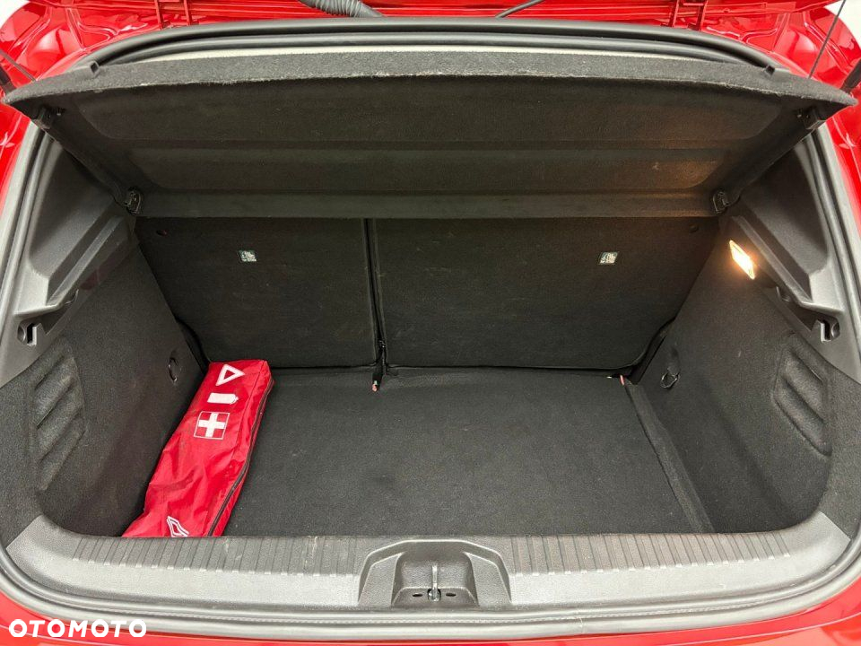 Renault Clio - 17