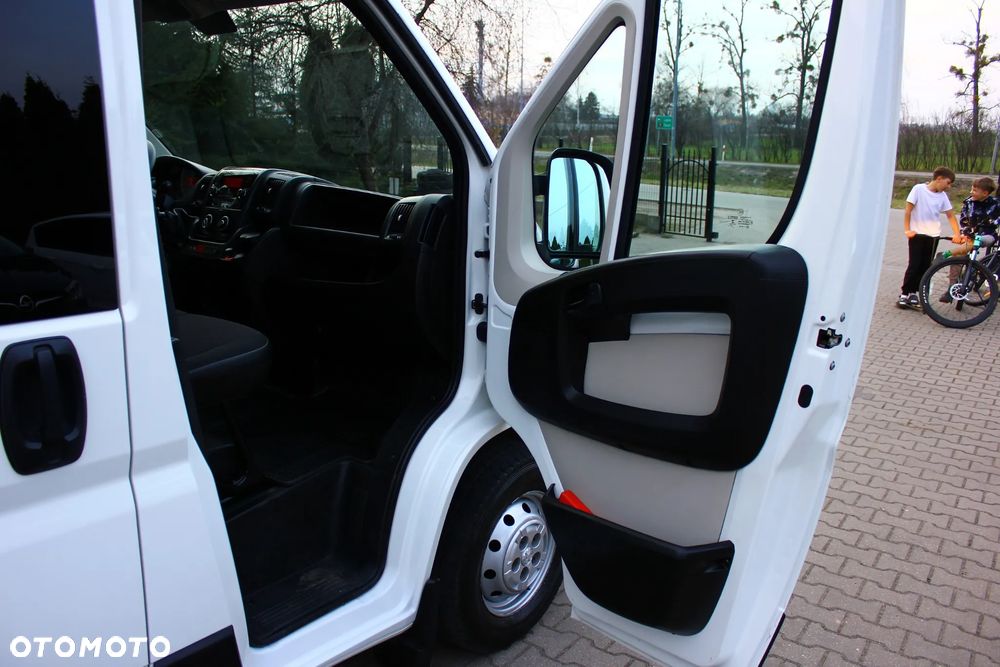 Peugeot BOXER 2.0 HDI 130KM BRYGADÓWKA 7 OSOBOWY +PAKA PEWNE AUTO VF23% - 22
