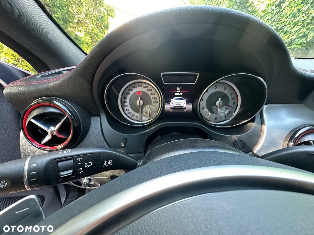Mercedes-Benz CLA 250 4-Matic Sport - 12