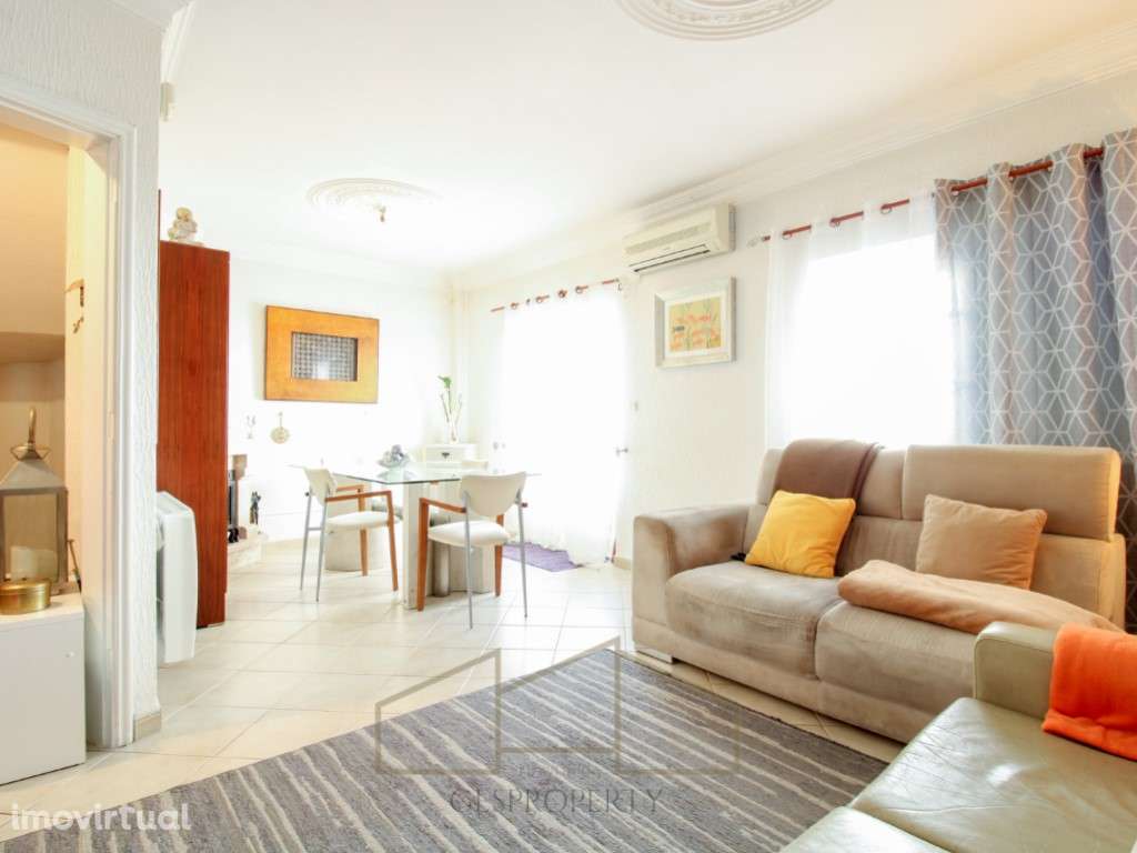 Moradia T3 nos Foros da Amora - Grande imagem: 2/41