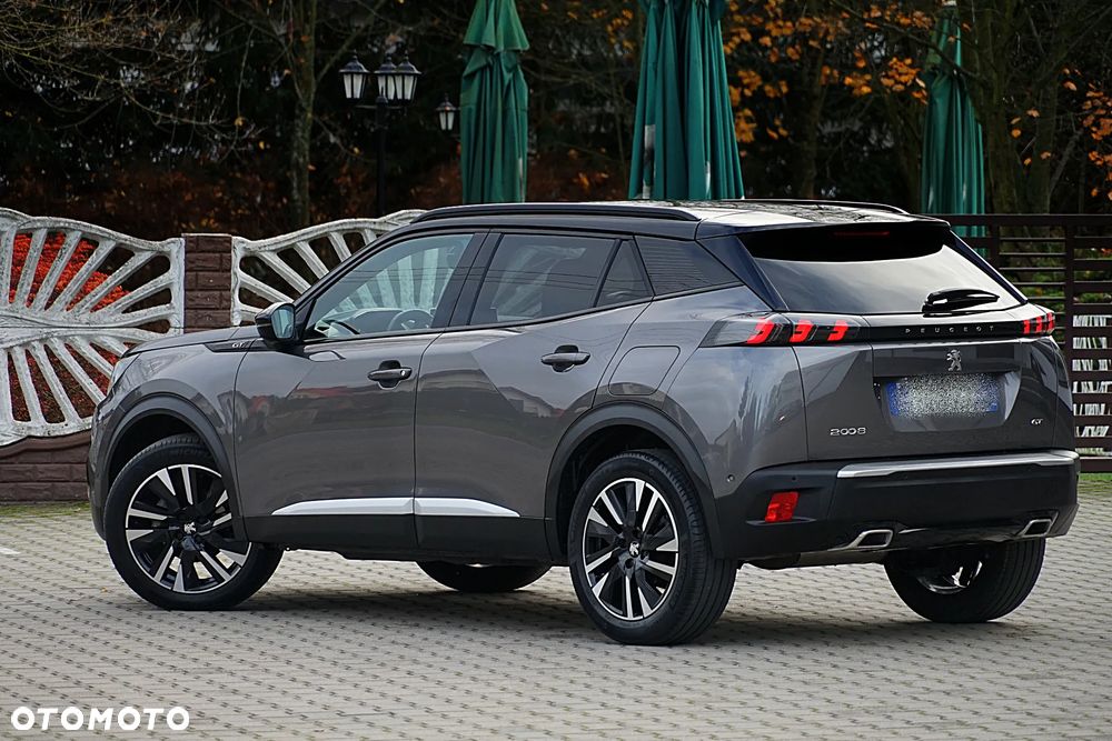 Peugeot 2008 PureTech 130 EAT8 GT - 17