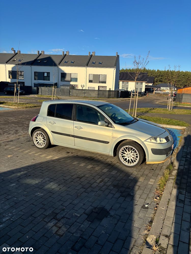 Renault Megane 1.4 Pack Authentique - 12