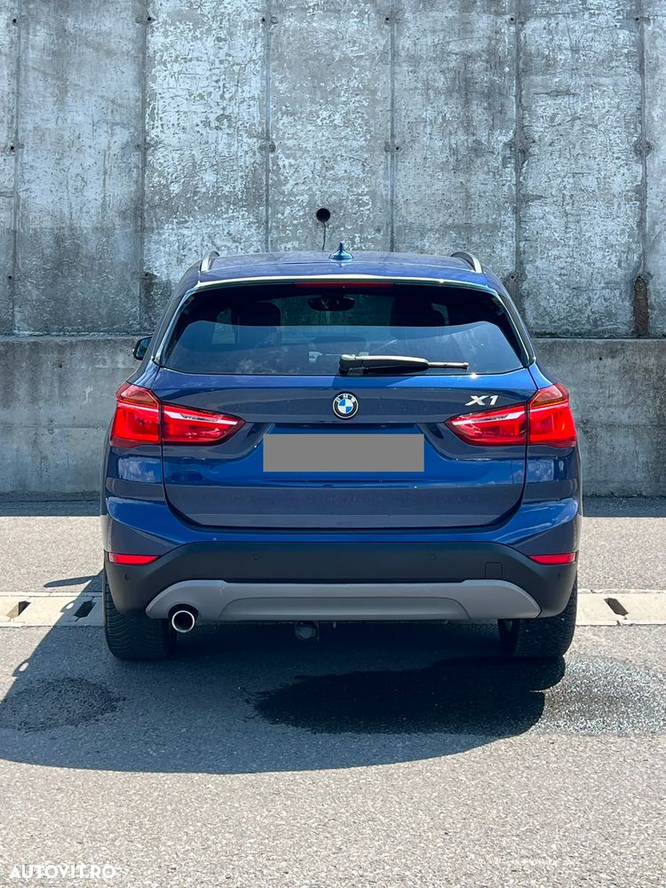 BMW X1 sDrive18d xLine - 12
