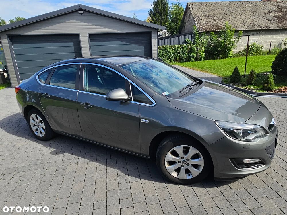Opel Astra 1.4 T EU6 - 3