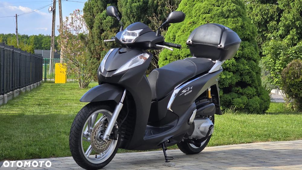 Honda SH - 9