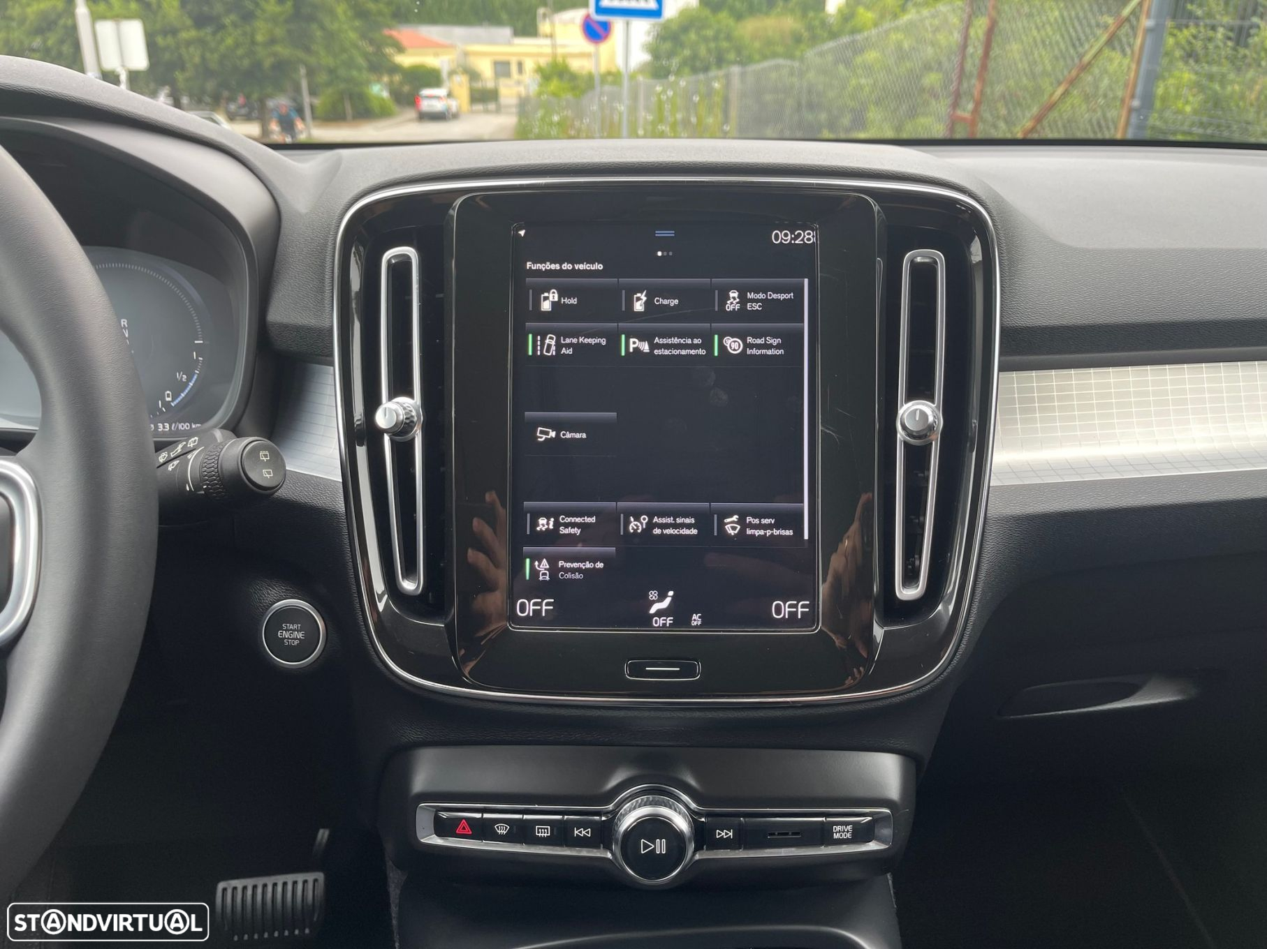 Volvo XC 40 1.5 T4 PHEV Inscription - 28