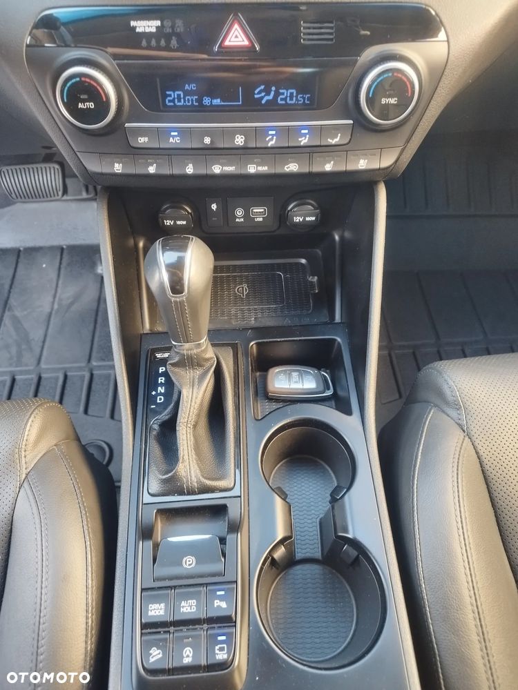 Hyundai Tucson 1.6 Turbo 4WD DCT Premium - 24