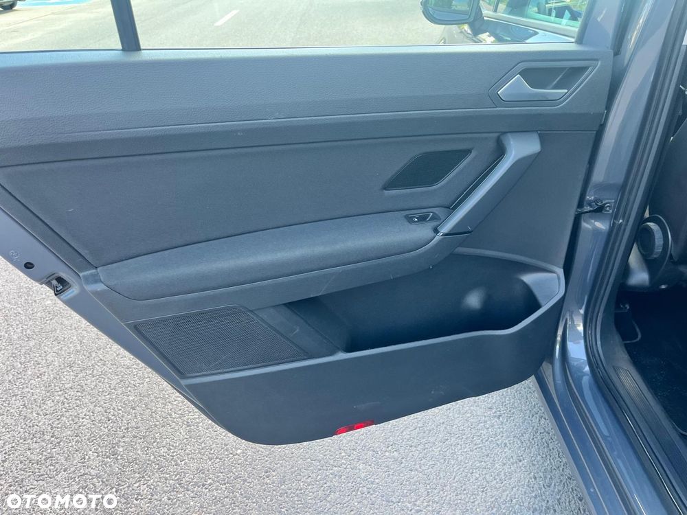 Volkswagen Touran 2.0 TDI BMT SCR Trendline - 18