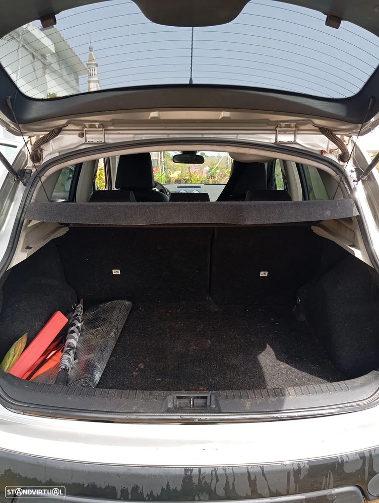 Nissan Qashqai 1.5 dCi Tekna Premium Pele Preta 17 - 11