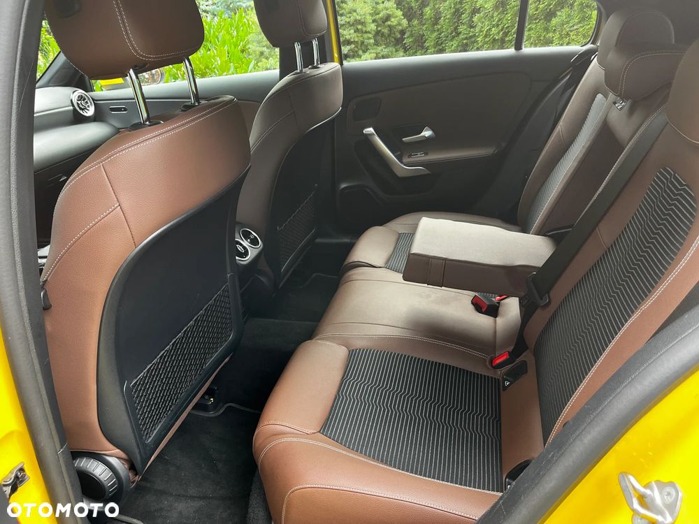 Mercedes-Benz Klasa A 250 e PHEV Progressive 8G-DCT - 15