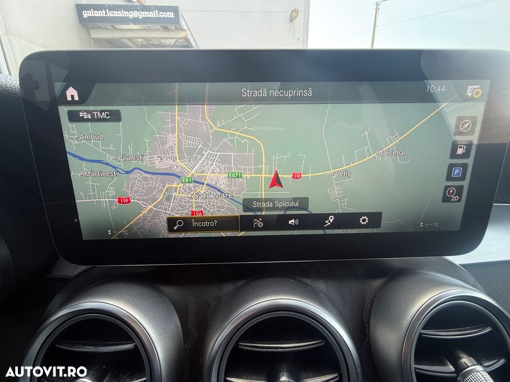 Mercedes-Benz GLC 300 d 4MATIC 9G-TRONIC AMG Line Plus - 23