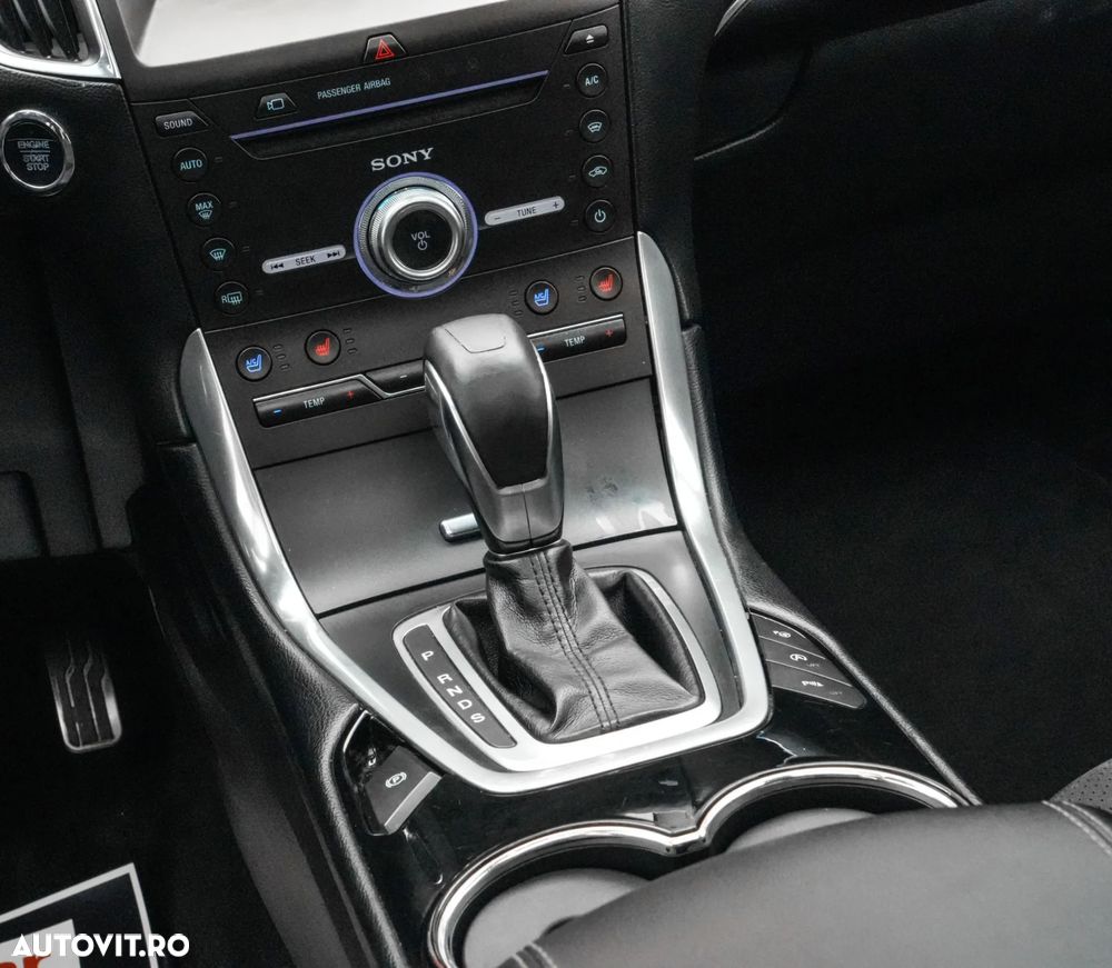 Ford Edge 2.0 Panther A8 AWD ST Line - 24