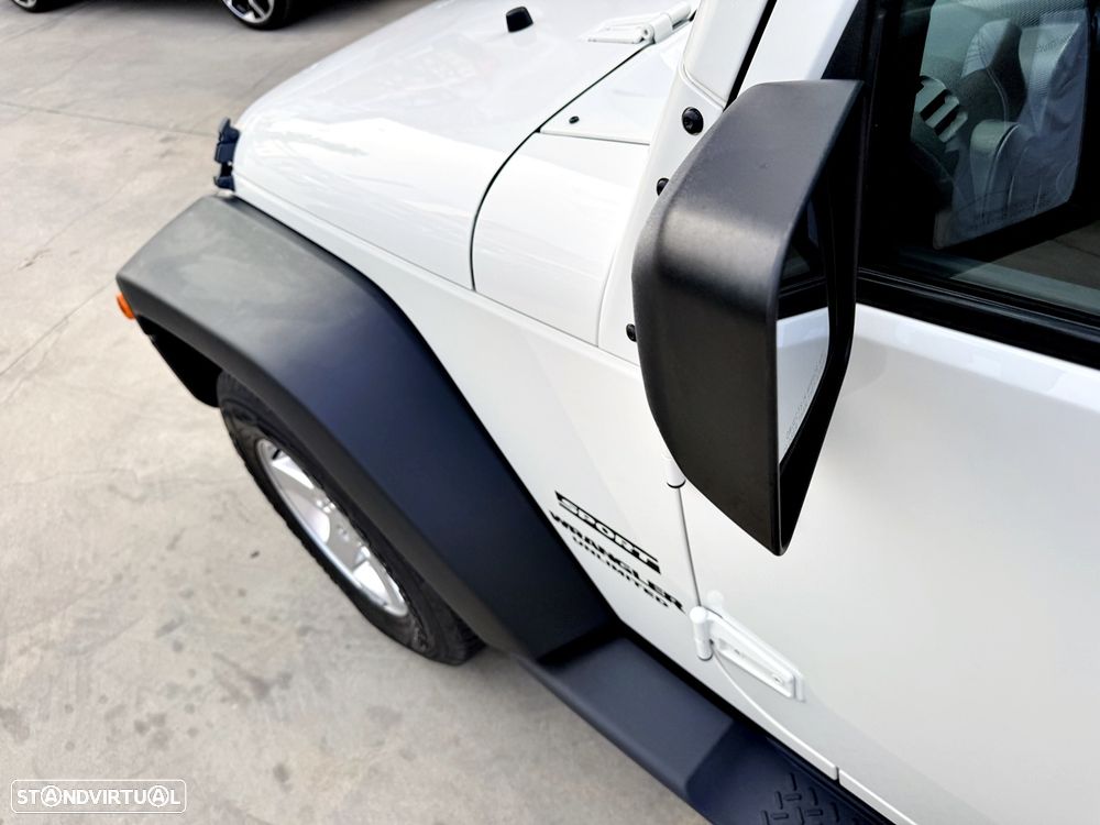 Jeep Wrangler 2.8 CRD MTX Sport - 51