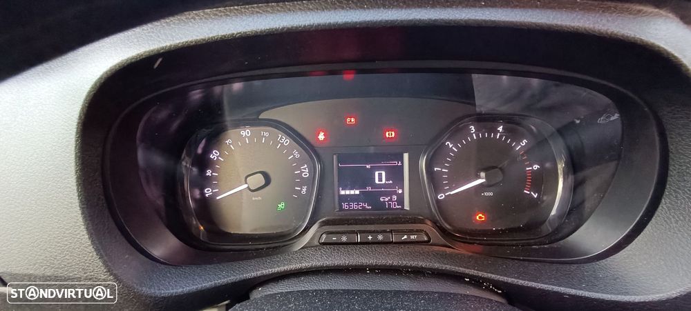 Citroën Jumpy 2.0 BlueHDi XL Club Confort Semi-Vidrado - 13