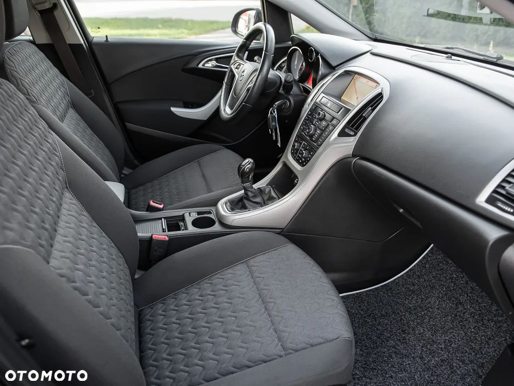Opel Astra 1.4 T Cosmo S&S - 29