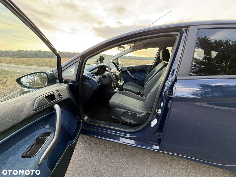 Ford Fiesta - 16