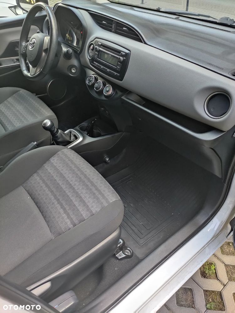 Toyota Yaris - 7
