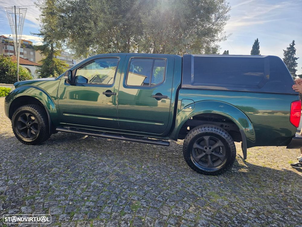 Nissan Navara 2.5 dCi CD LE Hi-Tech 4WD - 12