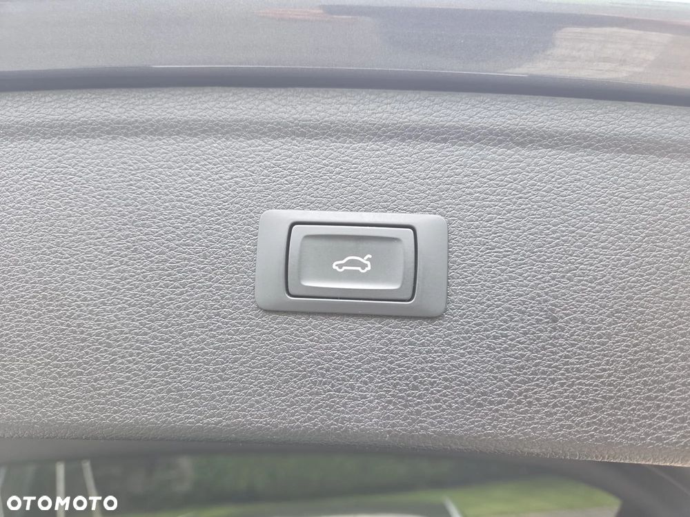 Audi Q5 50 TFSIe quattro S tronic S line - 37