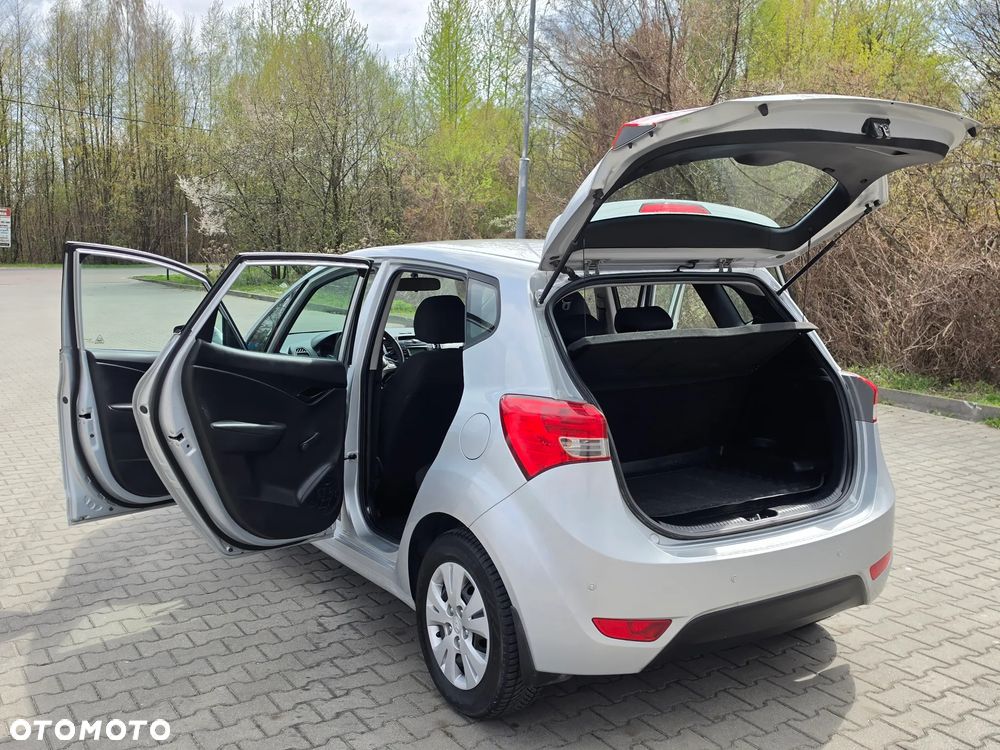 Hyundai ix20 1.4 Classic - 13