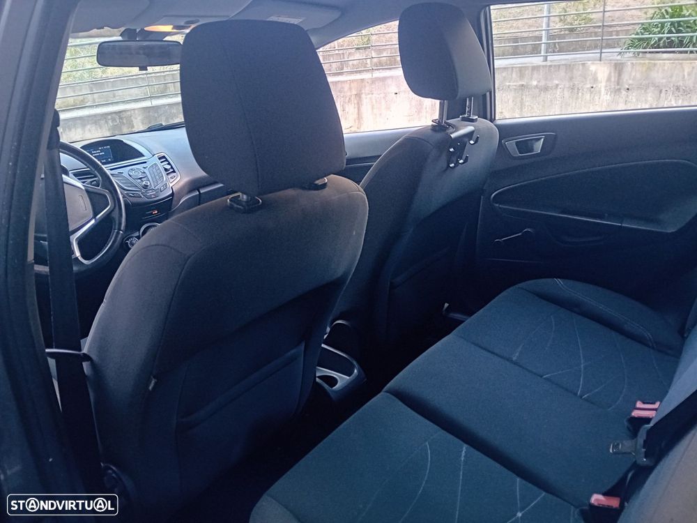 Ford Fiesta 1.25 Ambiente - 14