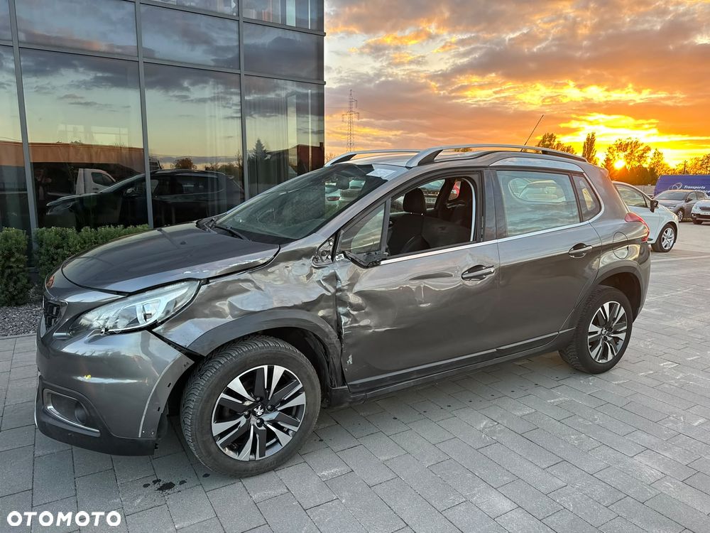 Peugeot 2008 - 12