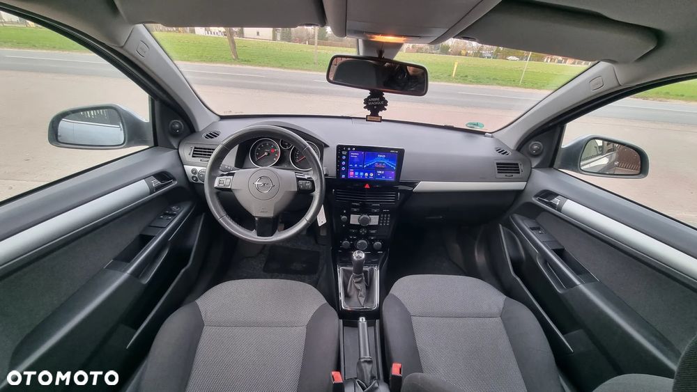 Opel Astra 1.6 Sport - 10