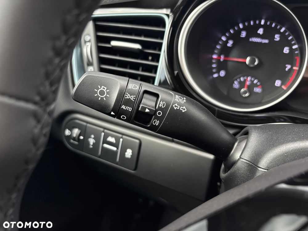 Kia XCeed 1.6 T-GDI Tribute DCT - 14