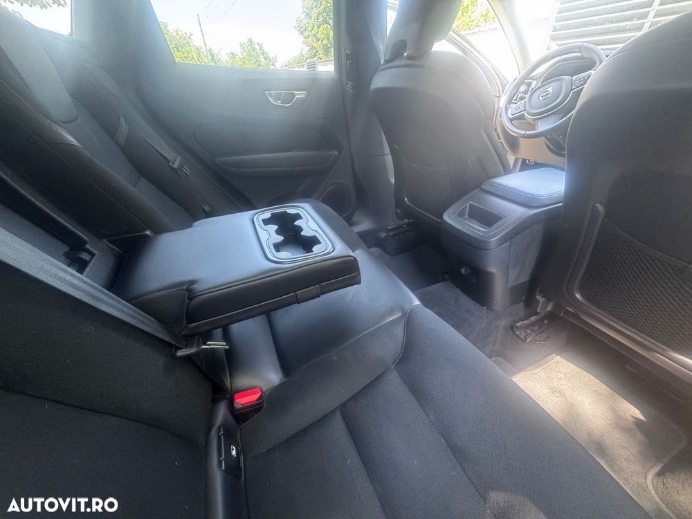 Volvo XC 60 D3 Momentum - 7